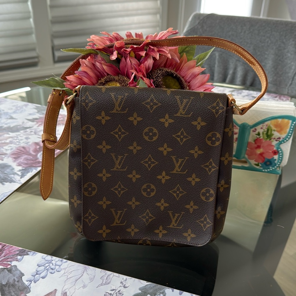 LV authentic shoulder bag